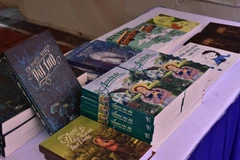 Thị trường sách đang phải đối mặt với tình trạng in lậu ngày càng tinh vi. (Ảnh minh họa: Phạm Mai/Vietnam+)