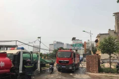 Vụ cháy làm 8 người chết và mất tích. (Ảnh: TTXVN)