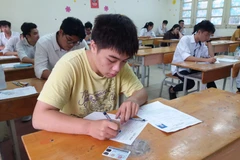 Thí sinh dự thi trung học phổ thông quốc gia 2019. (Ảnh: Phạm Mai/Vietnam+)