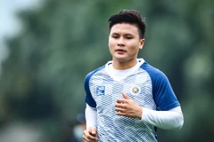 [Photo] Quang Hải tập luyện trước tin đồn sớm chia tay Hà Nội FC