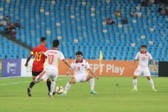 U23 Việt Nam thi đấu quả cảm để giành vé vào chung kết U23 Đông Nam Á 2022. (Ảnh: VFF)