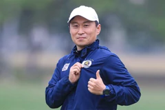 Quyền huấn luyện viên trưởng của câu lạc bộ Hà Nội, ông Chun Jae Ho. (Ảnh: HNFC)