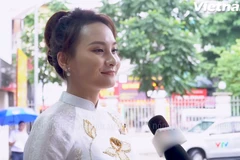 Diễn viên Bảo Thanh chia sẻ về vai diễn của mình trong phim "Về nhà đi con". (Ảnh: Minh Hiếu/Vietnam+)