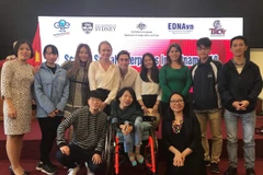 Các bạn sinh viên Australia theo học tại Việt Nam qua Chương trình Columbia Mới. (Ảnh: Đại sứ quán Australia)