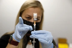 WTO thảo luận về xóa bỏ quyền sở hữu trí tuệ với vaccine ngừa COVID-19