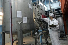 IAEA bắt đầu dỡ bỏ camera giám sát tại các địa điểm hạt nhân ở Iran