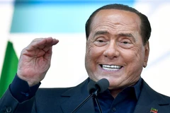Cựu Thủ tướng Italy Silvio Berlusconi được bầu vào Thượng viện