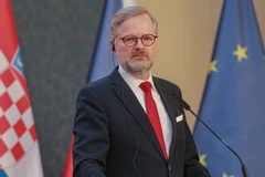 Chính phủ Séc vượt qua bỏ phiếu bất tín nhiệm tại Quốc hội