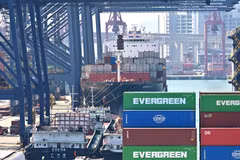 Hong Kong hạ dự báo tăng trưởng kinh tế cả năm xuống -3,2%