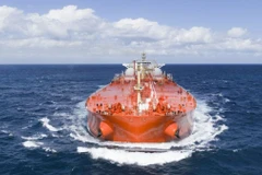 Tắc nghẽn tàu chở dầu do biện pháp áp giá trần dầu thô của Nga 