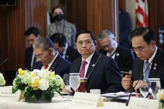 Thủ tướng ăn trưa với Chủ tịch Hạ viện Pelosi và một số nghị sỹ Hoa Kỳ