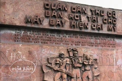 Hà Nội: Bảo vệ nguyên trạng bức phù điêu dân quân tự vệ bảo vệ Thủ đô