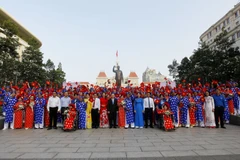 Trọn nghĩa, vẹn tình lễ cưới 100 cặp đôi công nhân đúng dịp Quốc khánh