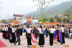 Giữ gìn, bảo tồn di sản Nghệ thuật Xòe Thái của đồng bào Tây Bắc