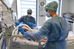 Điều trị kháng thể đơn dòng có thể giúp giảm tỷ lệ tử vong do COVID-19