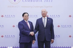 Thủ tướng Phạm Minh Chính tiếp Chủ tịch Diễn đàn Kinh tế thế giới