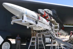 Mỹ thông báo thử nghiệm thành công tên lửa siêu vượt âm tiên tiến nhất