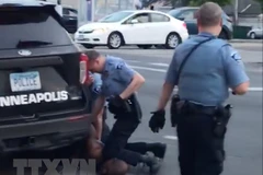 Cựu cảnh sát Chauvin bị tuyên phạt 21 năm tù trong vụ George Floyd