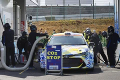 Toyota, Subaru và Mazda vẫn đặt cược vào xe sử dụng nhiên liệu “xanh”