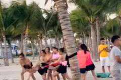 [Video] Cần chấn chỉnh tình trạng team-building phản cảm trên bãi biển