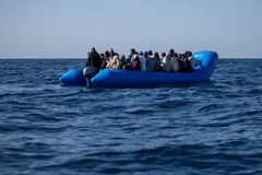 Hy Lạp chặn hàng trăm người di cư vượt biển Aegean tới châu Âu