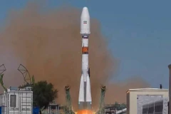 Nga thúc đẩy sản xuất vệ tinh để đuổi kịp Mỹ và Trung Quốc