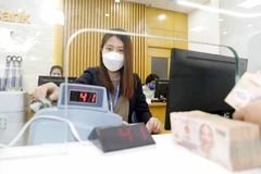 Lãi suất huy động liên tiếp tăng, lãi suất cho vay khó giữ thấp