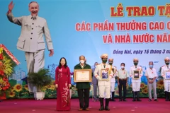 Trao tặng phần thưởng cao quý cho các tập thể, cá nhân ở Đồng Nai
