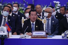 Thủ tướng Campuchia hủy các sự kiện quan trọng do mắc COVID-19