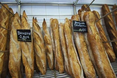 Bánh mỳ (baguette) của Pháp. (Ảnh: AFP/TTXVN)