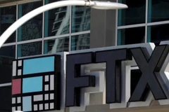 Biểu tượng FTX tại văn phòng của hãng ở Miami, bang Florida (Mỹ). (Ảnh: Reuters/TTXVN)