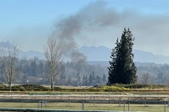 Khói bốc lên từ vụ tai nạn. (Nguồn: mynorthwest.com)