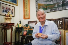 Nguyên Ủy viên Bộ Chính trị, nguyên Trưởng ban Kinh tế Trung ương, nguyên Trưởng ban Dân vận Trung ương Vũ Oanh. (Nguồn: Vietnam+)