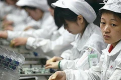 “Khó chịu” với Foxconn, hãng Apple mở rộng đối tác