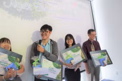 Những học sinh xuất sắc của cuộc thi đã được trao giải thưởng. (Nguồn: VPBank)