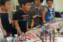 Cuộc thi Robotics sẽ giúp lứa tuổi học sinh làm quen với công nghệ Robot khá mới mẻ ở VN. (Nguồn: DTT)