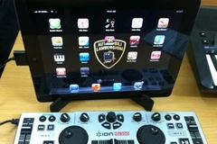 Thiết bị cho phép bạn trở thành tay DJ nhạc cùng iPad. (Nguồn: Techcity)