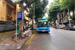 Hà Nội kêu gọi nhà đầu tư làm khoảng 310 nhà chờ xe buýt ngoại thành. (Ảnh: Việt Hùng/Vietnam+)