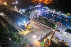 Lùi tiến độ hoàn thành dự án cầu cạn đoạn Mai Dịch-Nam Thăng Long