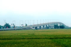 Cầu Thịnh Long được khánh thành thuộc tuyến đường bộ ven biển tỉnh Nam Định. (Ảnh: Việt Hùng/Vietnam+)