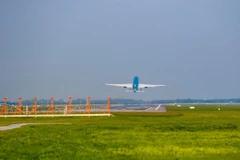 Tàu bay hạ cánh tại sân bay quốc tế Nội Bài. (Ảnh: Văn phòng Cảng hàng không Nội Bài cung cấp)