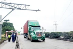 Xe quá tải trên Quốc lộ 5 giảm rõ rệt nhờ hệ thống cân tự động 