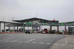 Hàng loạt các dự án BOT có doanh thu thực tế thấp hơn so với phương án tài chính trong khi không được tăng phí theo lộ trình hợp đồng đã ký kết khiến nhà đầu tư gặp khó khăn. (Ảnh: Việt Hùng/Vietnam+)