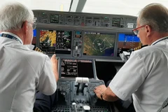 Bộ Giao thông Vận tải lập đoàn kiểm tra làm rõ thông tin phản ánh nhân bản phiếu siêu âm tim của phi công, tiếp viên hàng không. (Ảnh: Việt Hùng/Vietnam+)