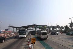 Các trạm thu phí BOT đã hoàn thành việc vận hành, khai thác thu phí tự động không dừng theo đúng tiến độ đề ra. (Ảnh: Huy Hùng/Vietnam+)