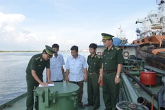 Bà Rịa-Vũng Tàu: Bắt tàu chở 70.000l dầu không rõ nguồn gốc
