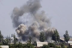 Tổng thống Ukraine họp khẩn sau tin "lính Nga chiếm Novoazovsk"