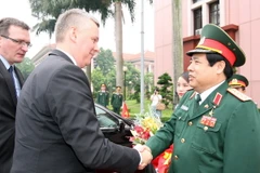 Đoàn cấp cao Bộ Quốc phòng Ba Lan thăm chính thức Việt Nam