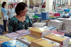 Thị trường mùa khai trường: Đủ cung, nhiều chương trình bình ổn 