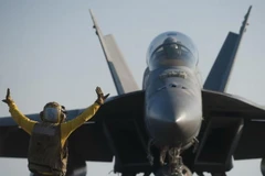 Anh cân nhắc tham gia chiến dịch không kích của Mỹ ở Iraq